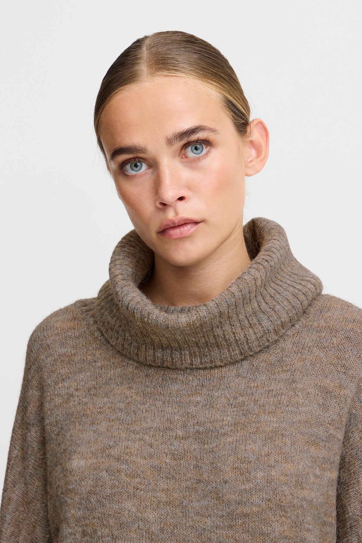 Ihkamara Rollneck Jumper - Fungi