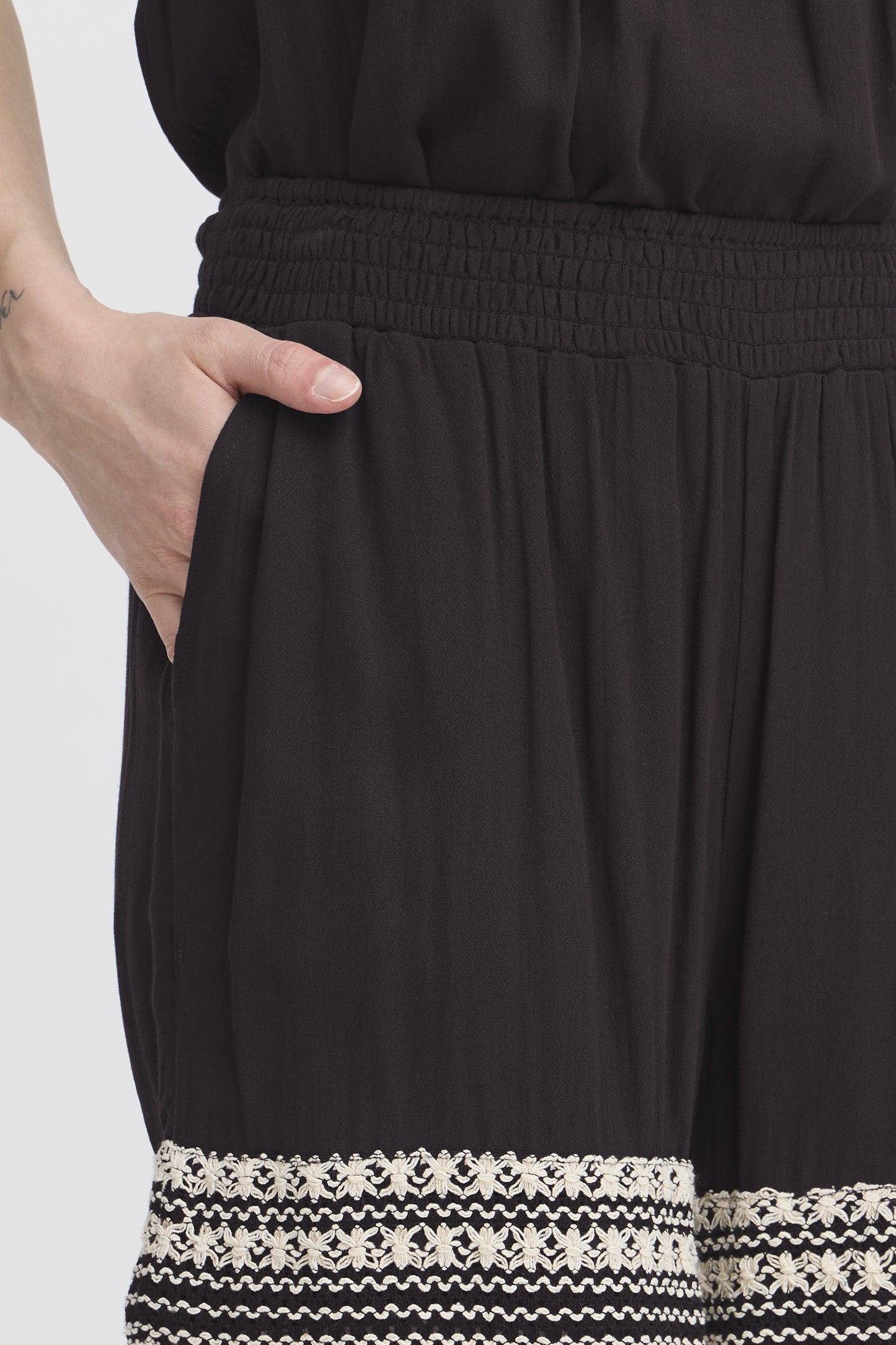 Ihragni Top Shorts