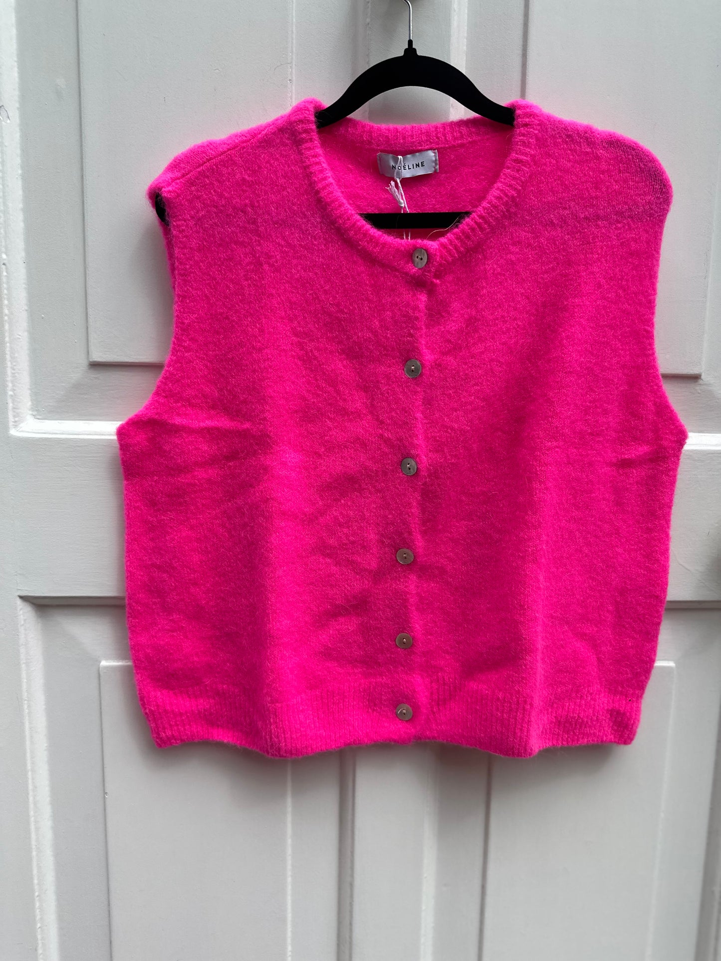 Alpaca Sleevless Cardigan