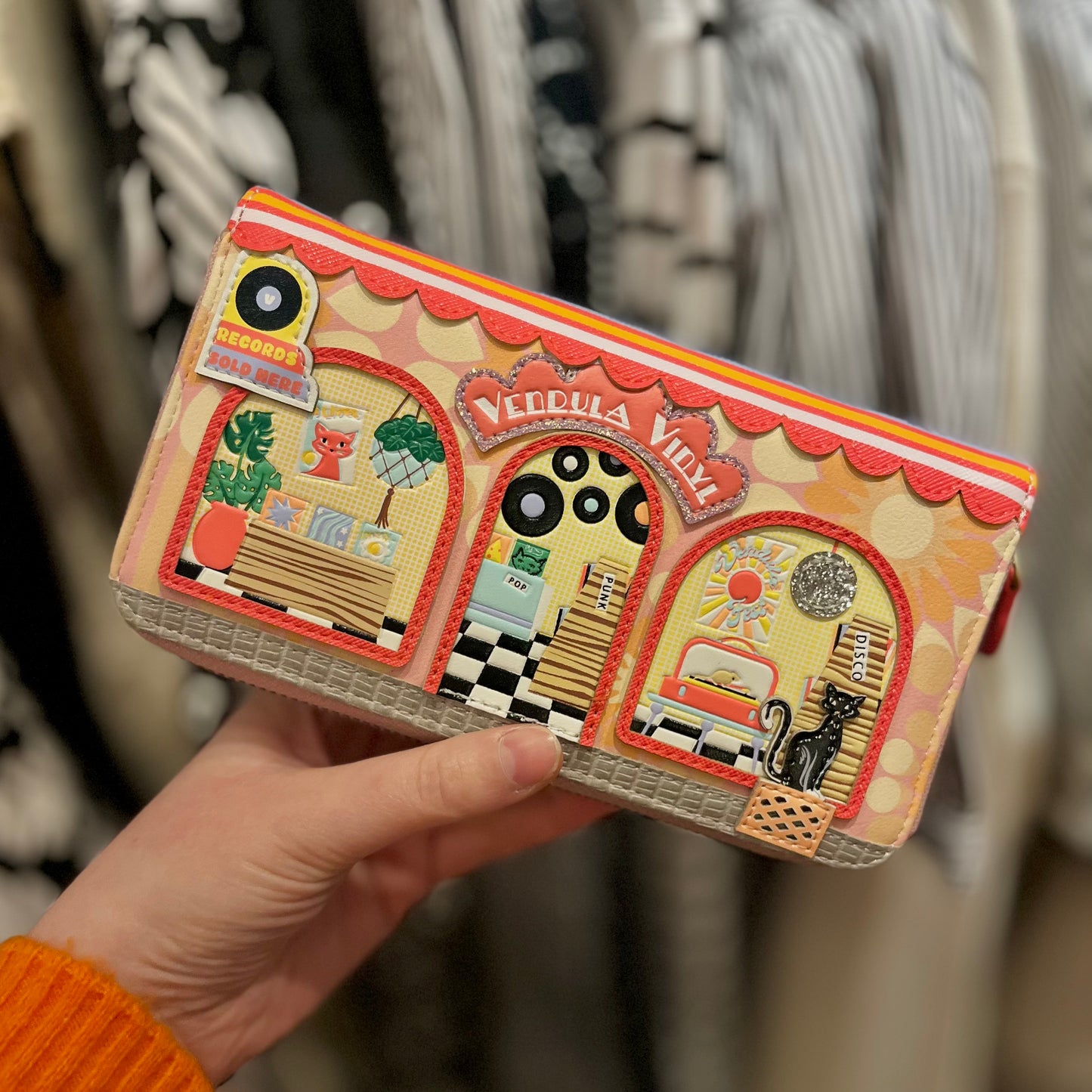 Vendula Vinyl Large Purse