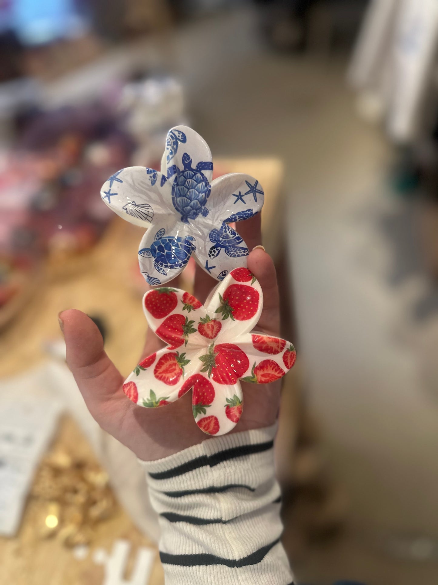 Turtle Strawberry Flower Hair Claws