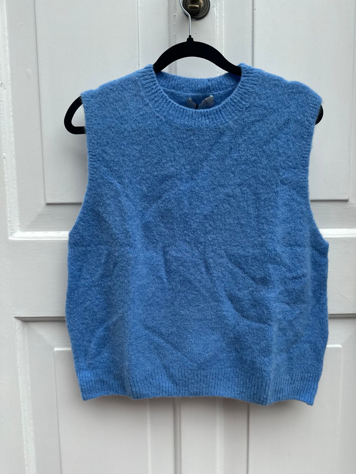 Alpaca Sleevless Jumper
