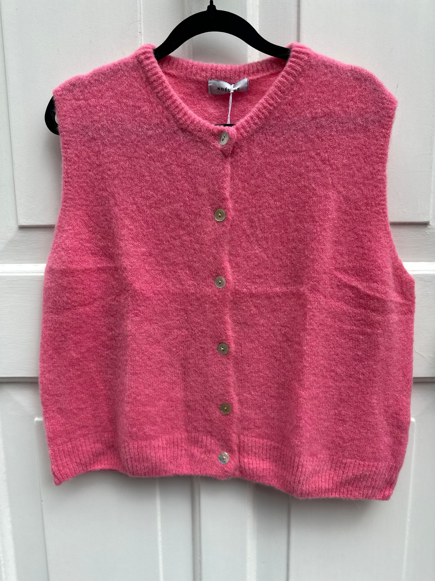 Alpaca Sleevless Cardigan