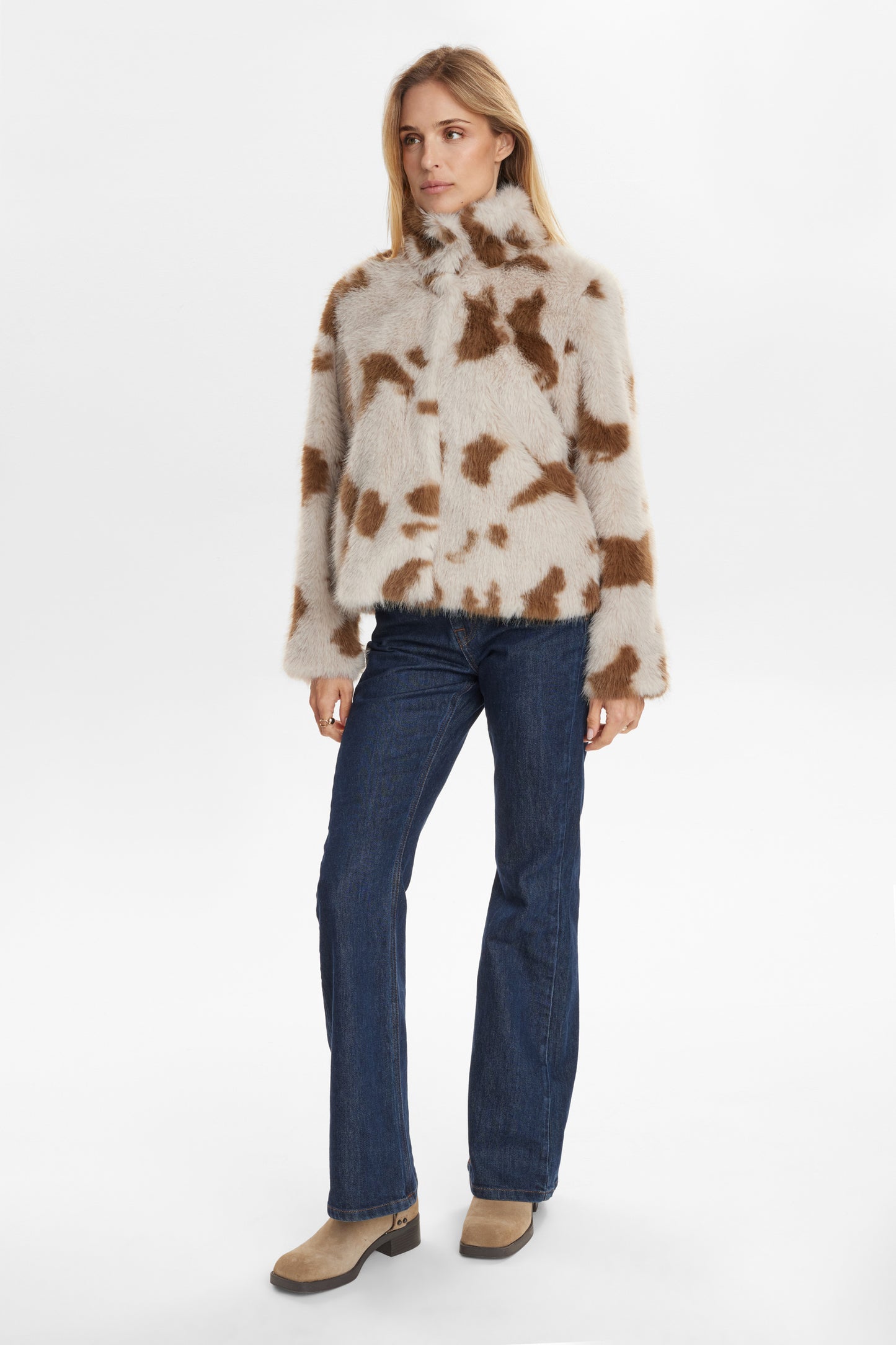 NUARIZONA JACKET - Black Coffee Cow Fluffy Coat