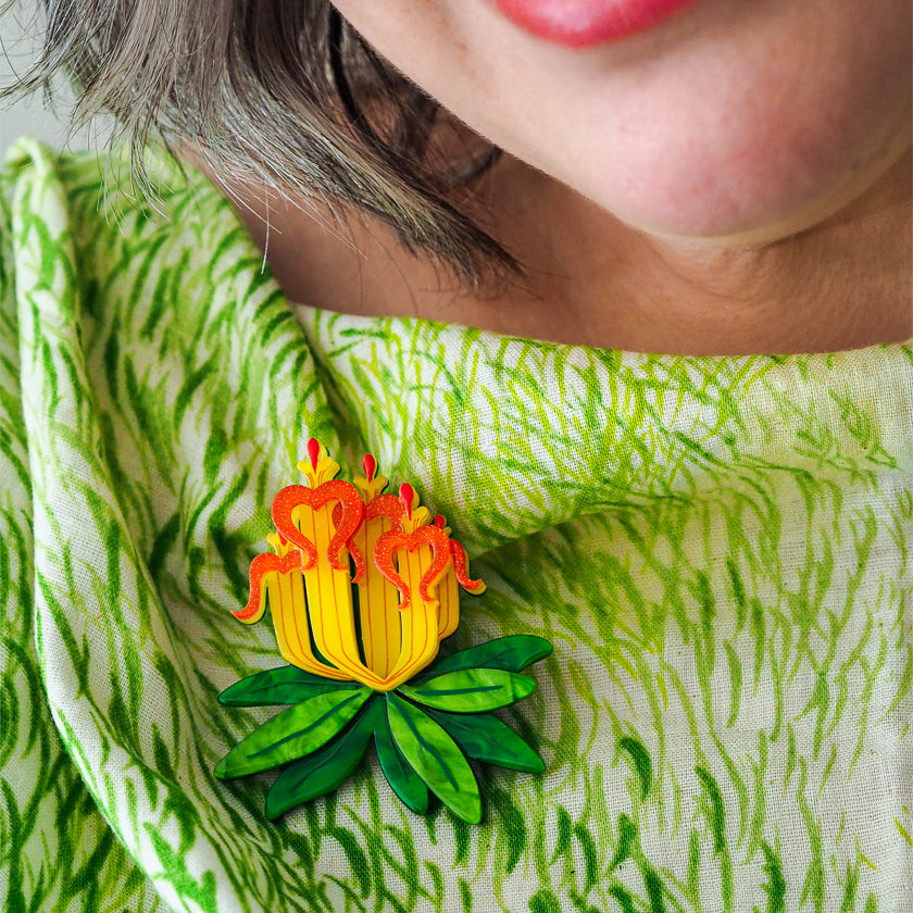 Long-flower Mistletoe Brooch
