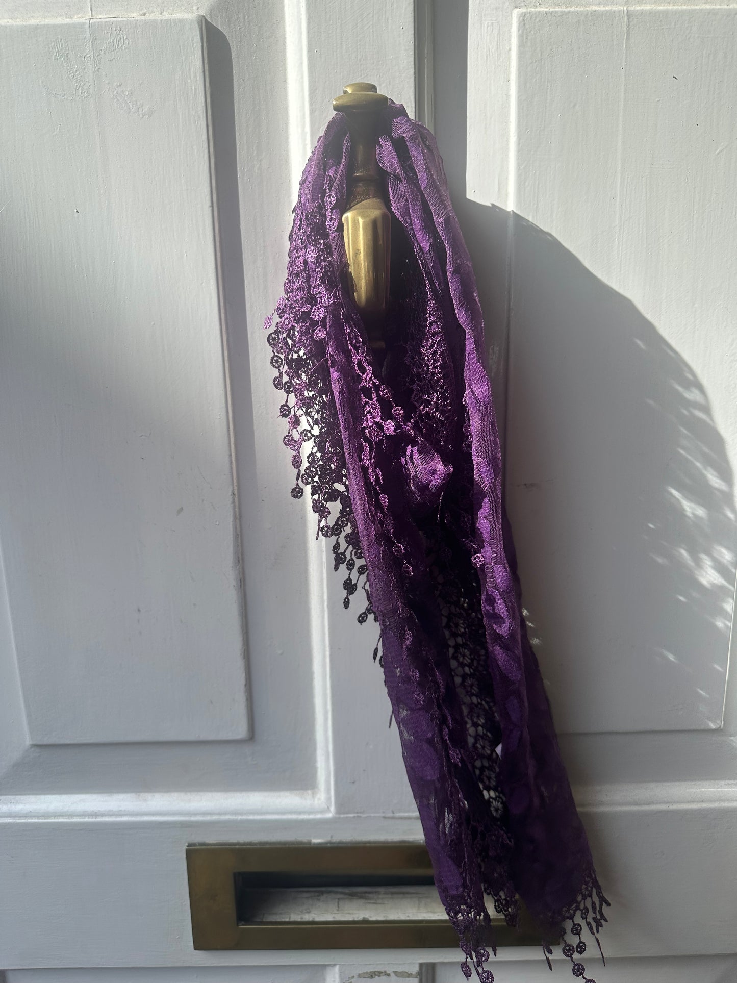 Pretty Leaves Lace Scarf