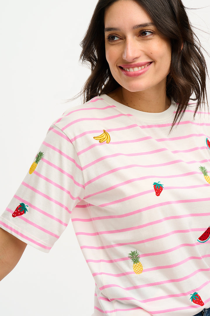 Kinsley Relaxed T-shirt - Off-White/Pink, Fruit Embroidery