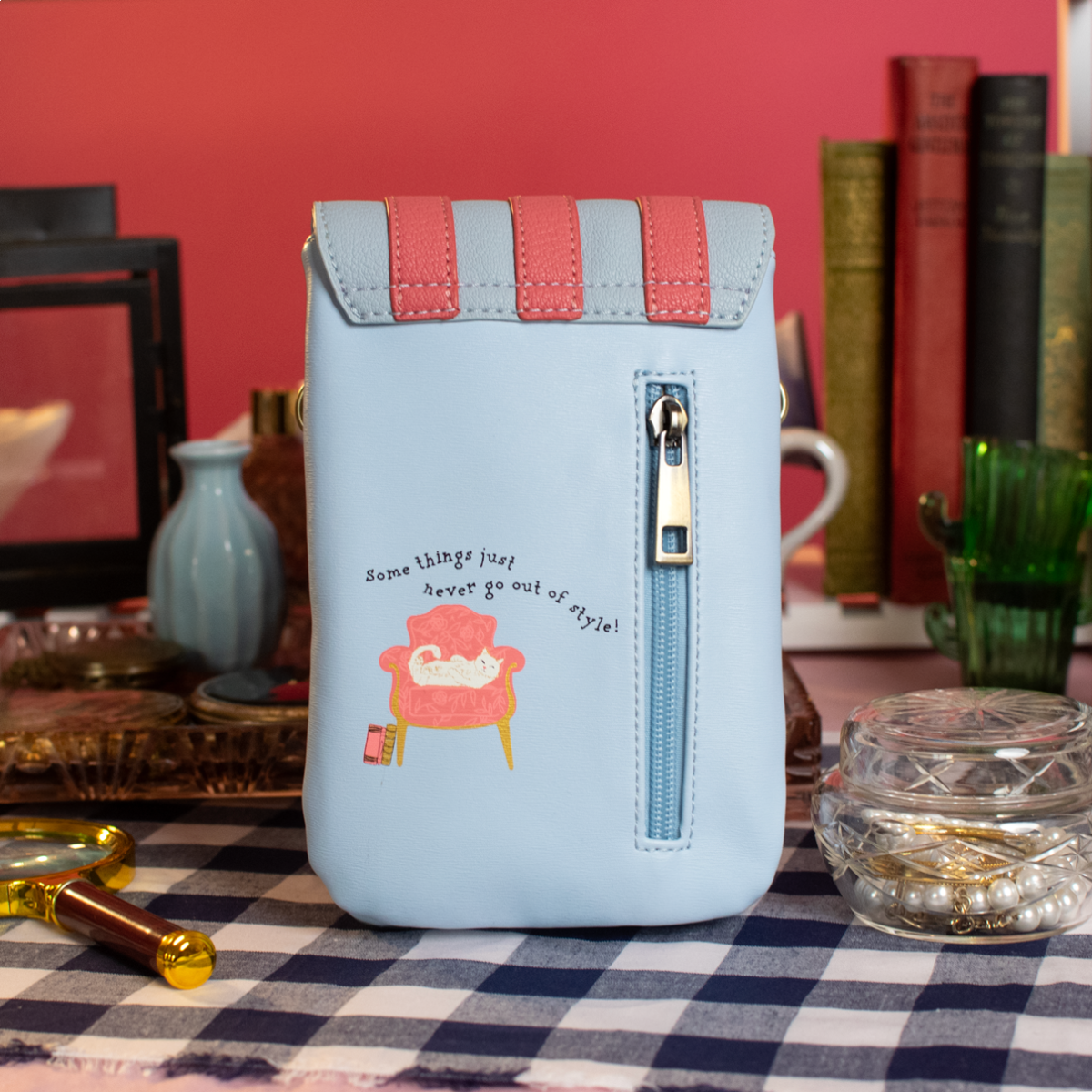 Vendula Vintage Rose Phone Pouch