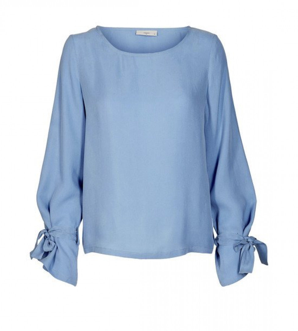 *Deliane Blouse*