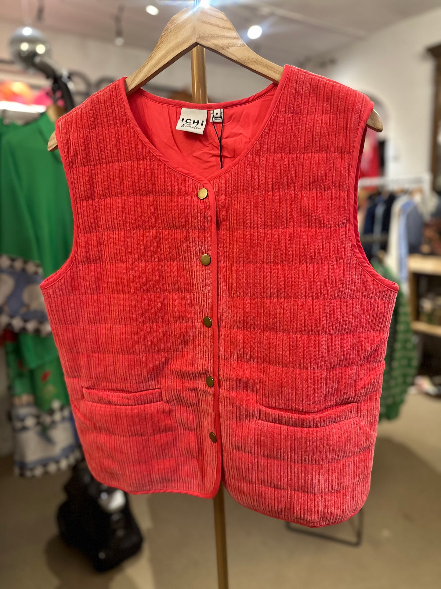 Ihfuma Waistcoat - Teaberry