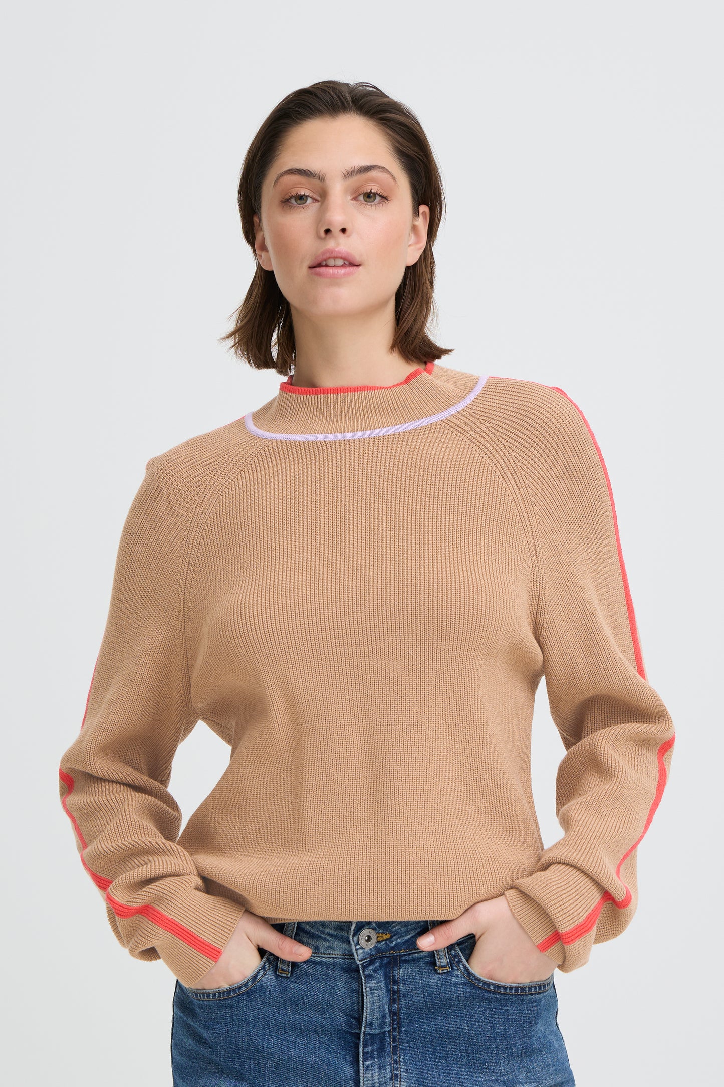 Ihboston Knit - Beige with Multi Edging