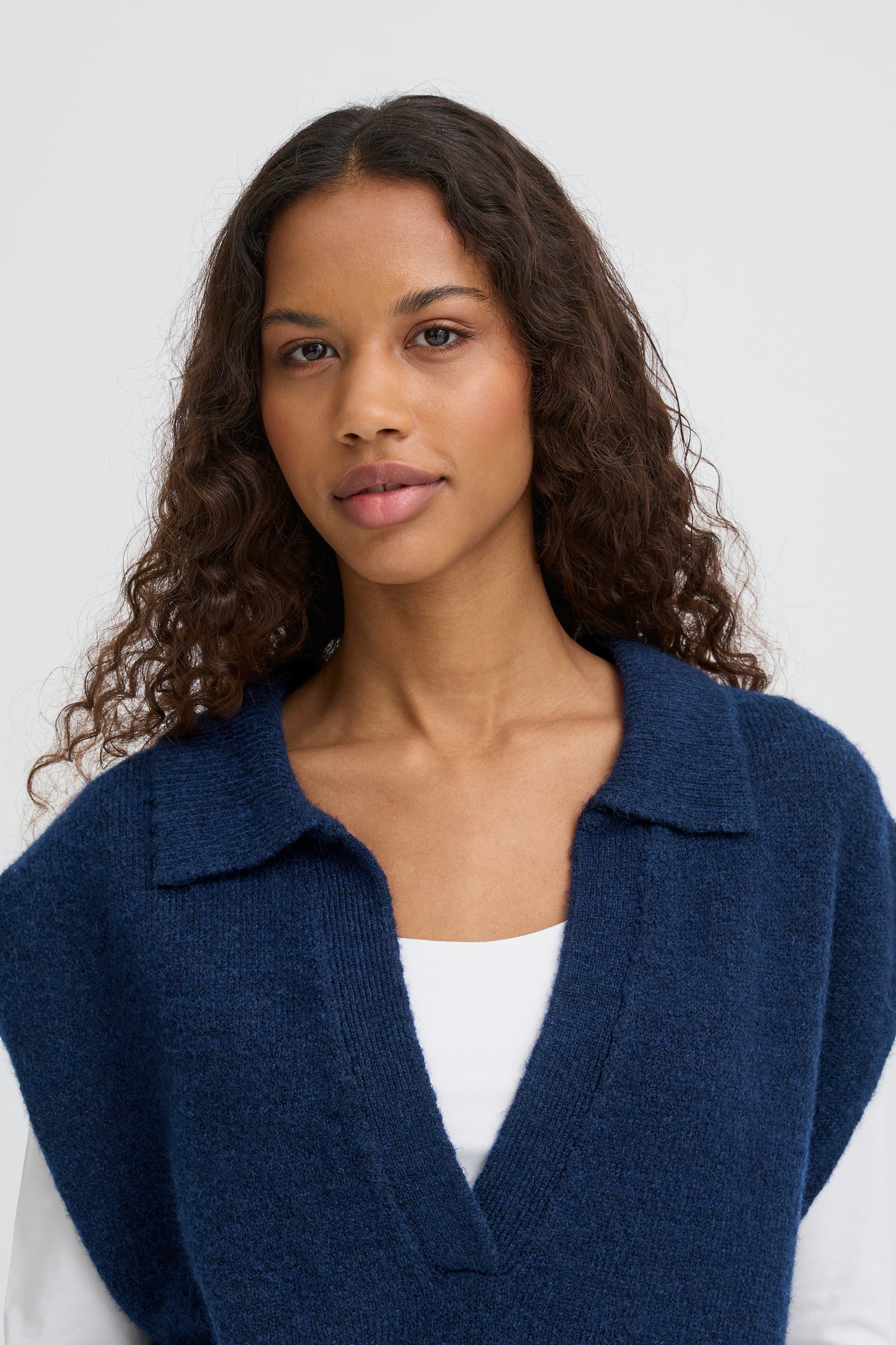Ihpovoke Waistcoat - Navy Sleeveless Jumper