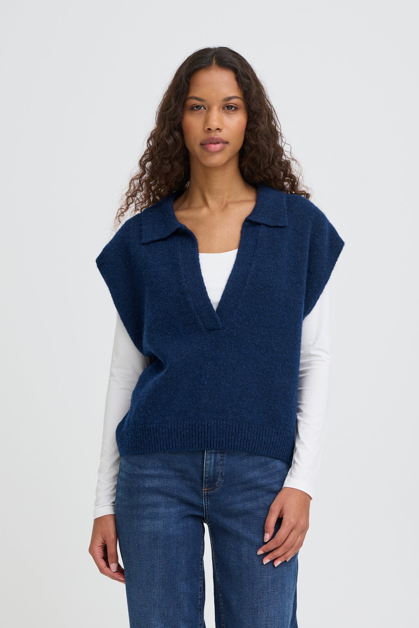 Ihpovoke Waistcoat - Navy Sleeveless Jumper