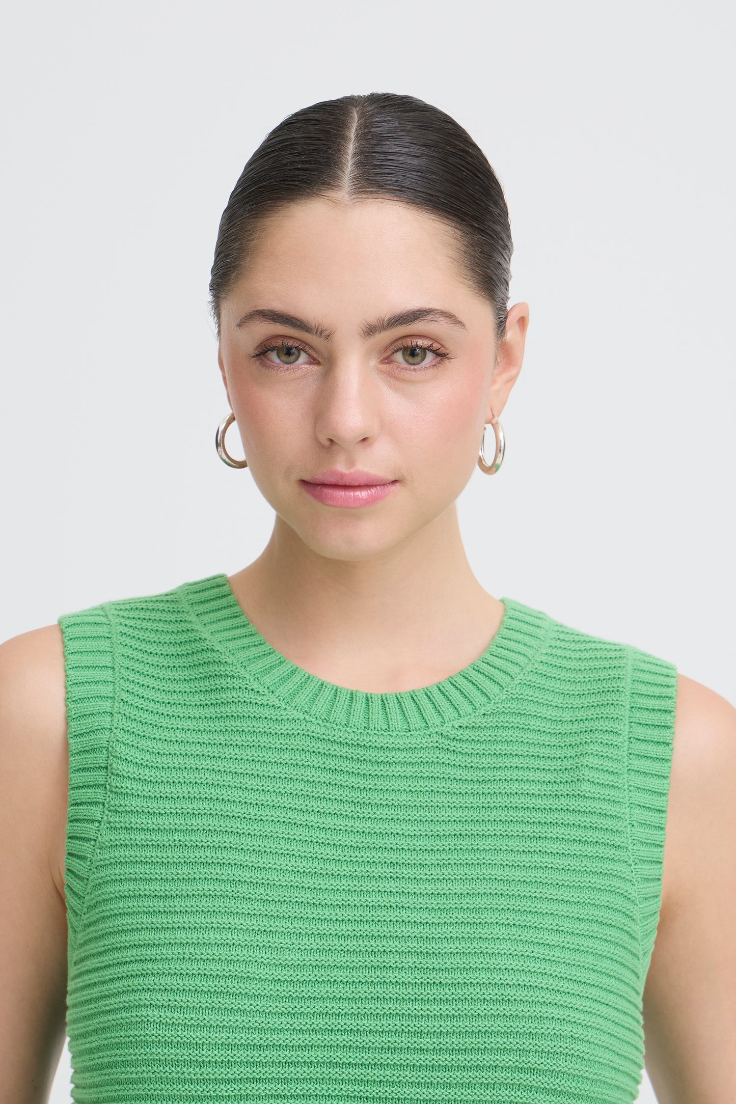 Ihdotties Waistcoat - Knitted Tie Back Green