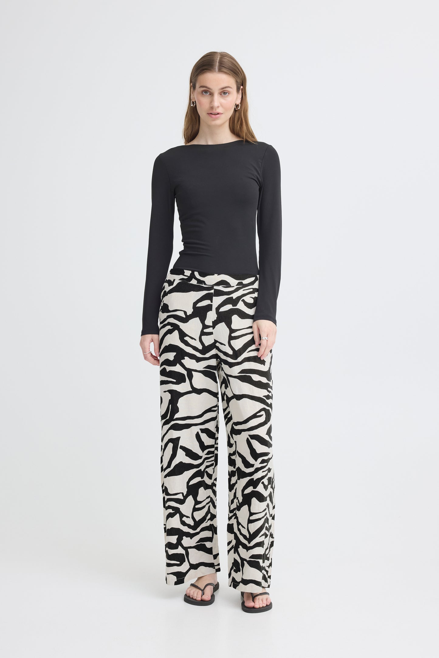Ihlinno Trousers - Graphic Animal Print