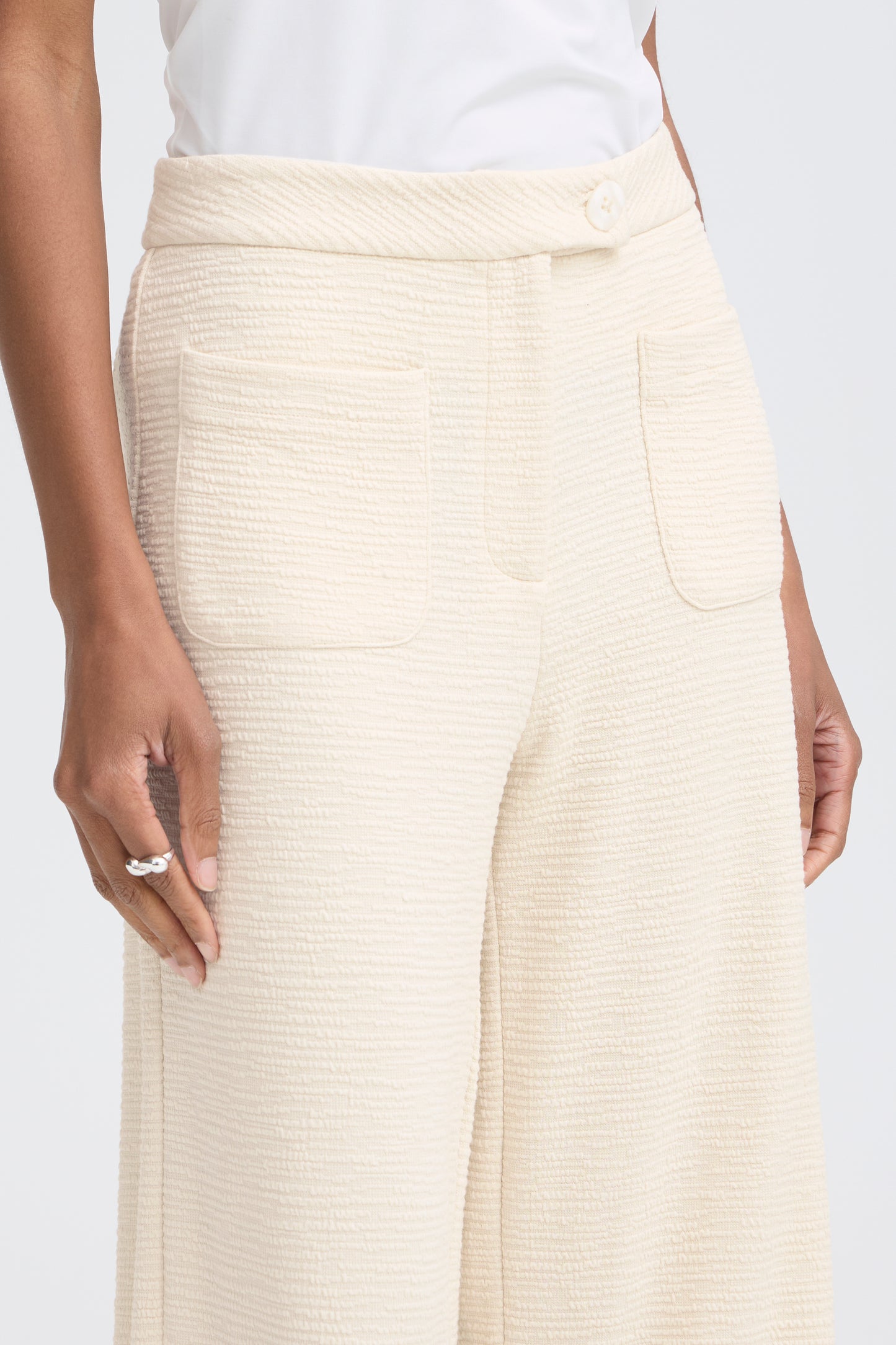 Ihkate Lumina Trousers - Cream