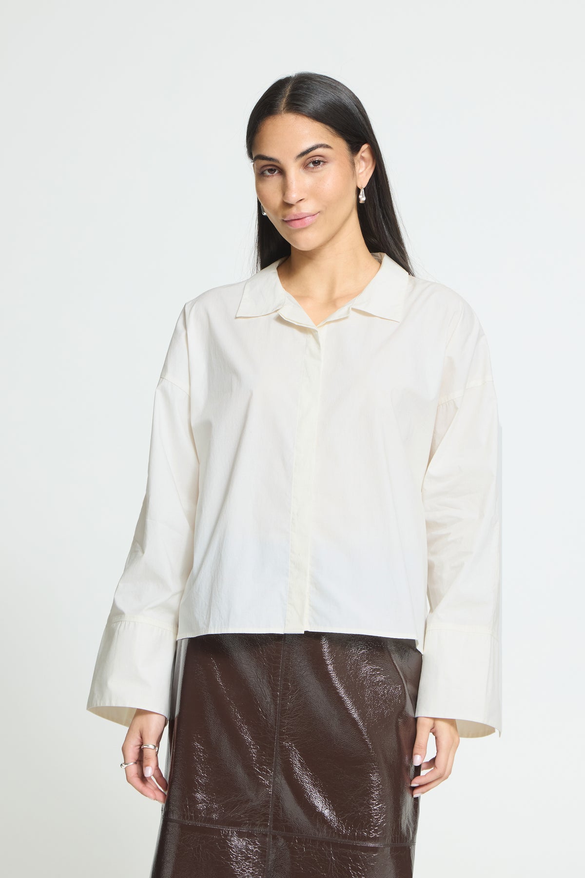 Ihkaysa Shirt - White