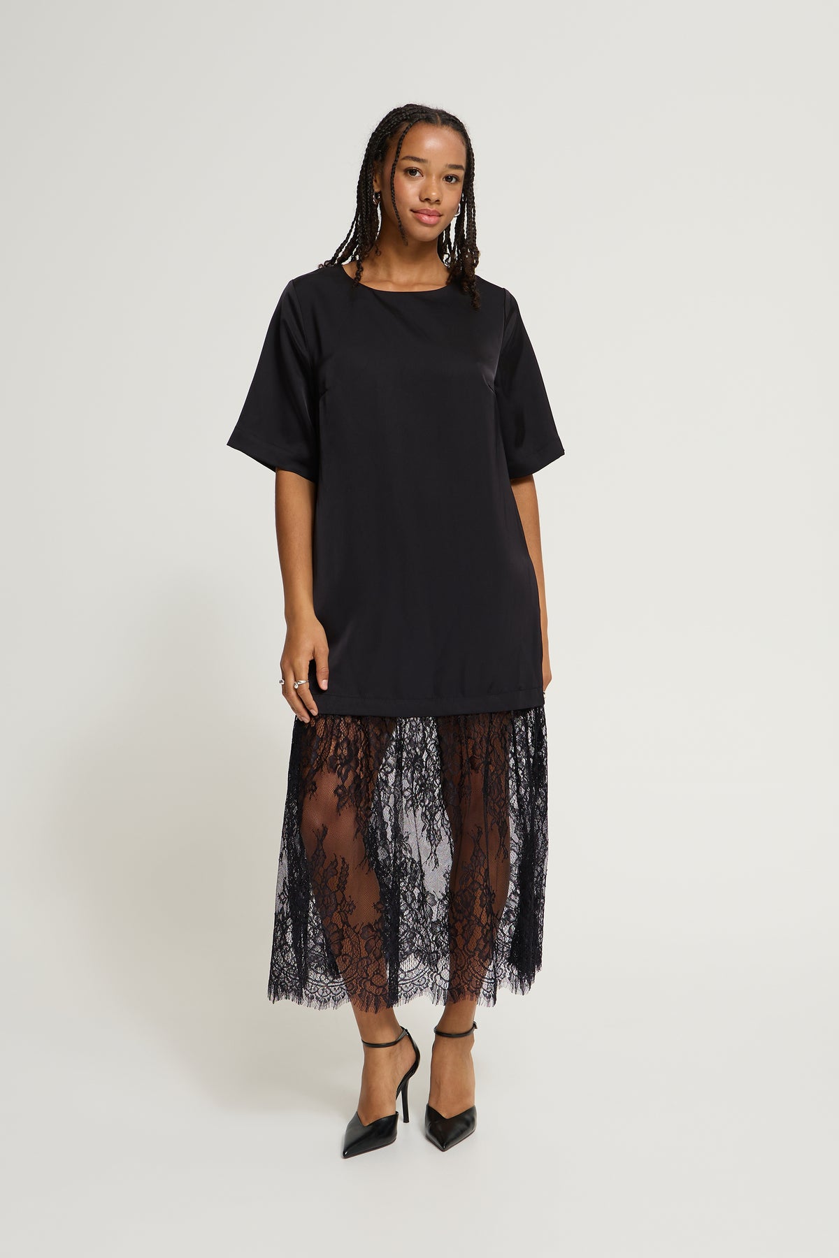 Ihhartley Dress - Black Lace Satin