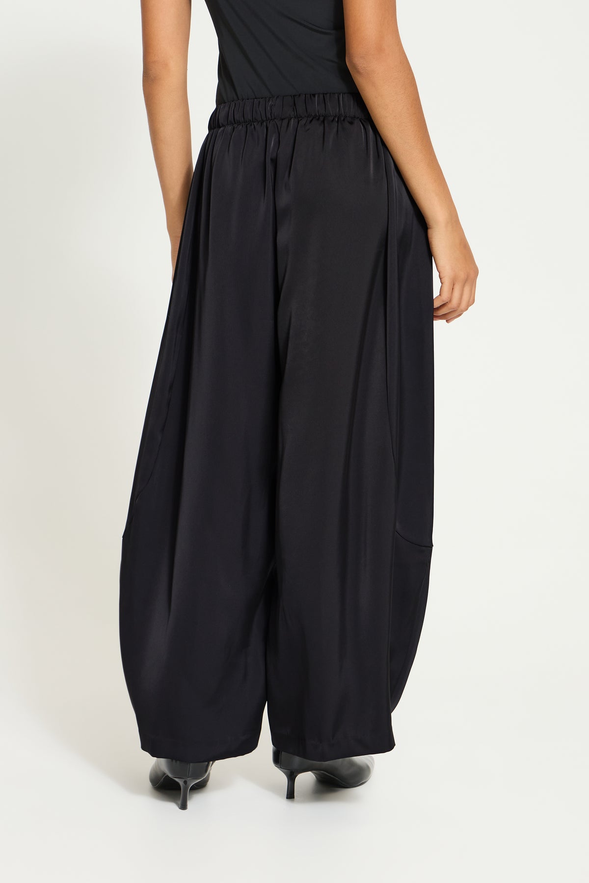 Ihhartley Trousers - Black Satin