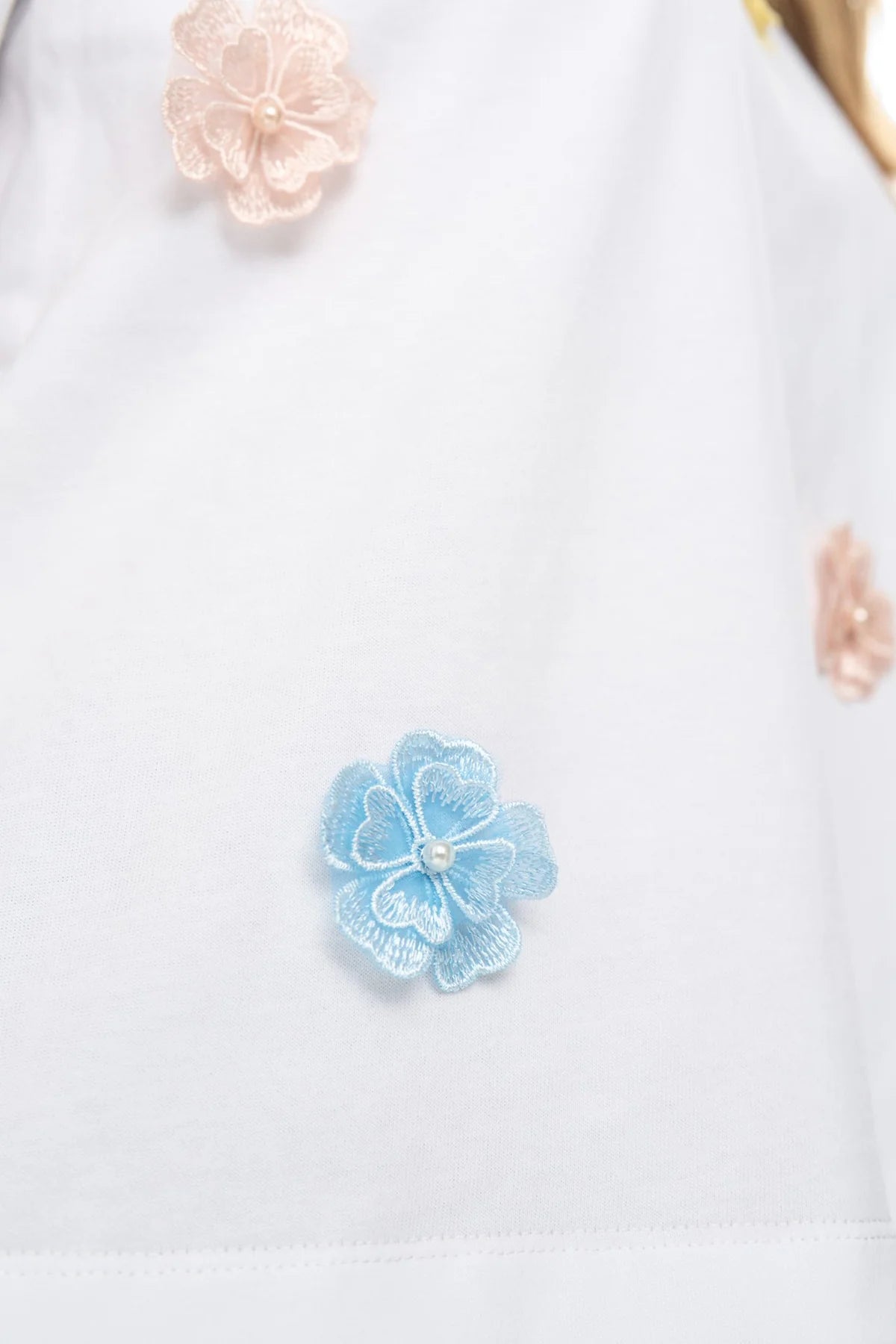 Nufleura Tee - Cloud Dancer