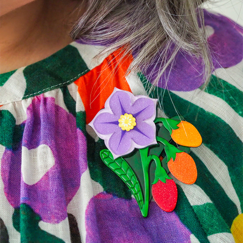 Kangaroo Apple Brooch