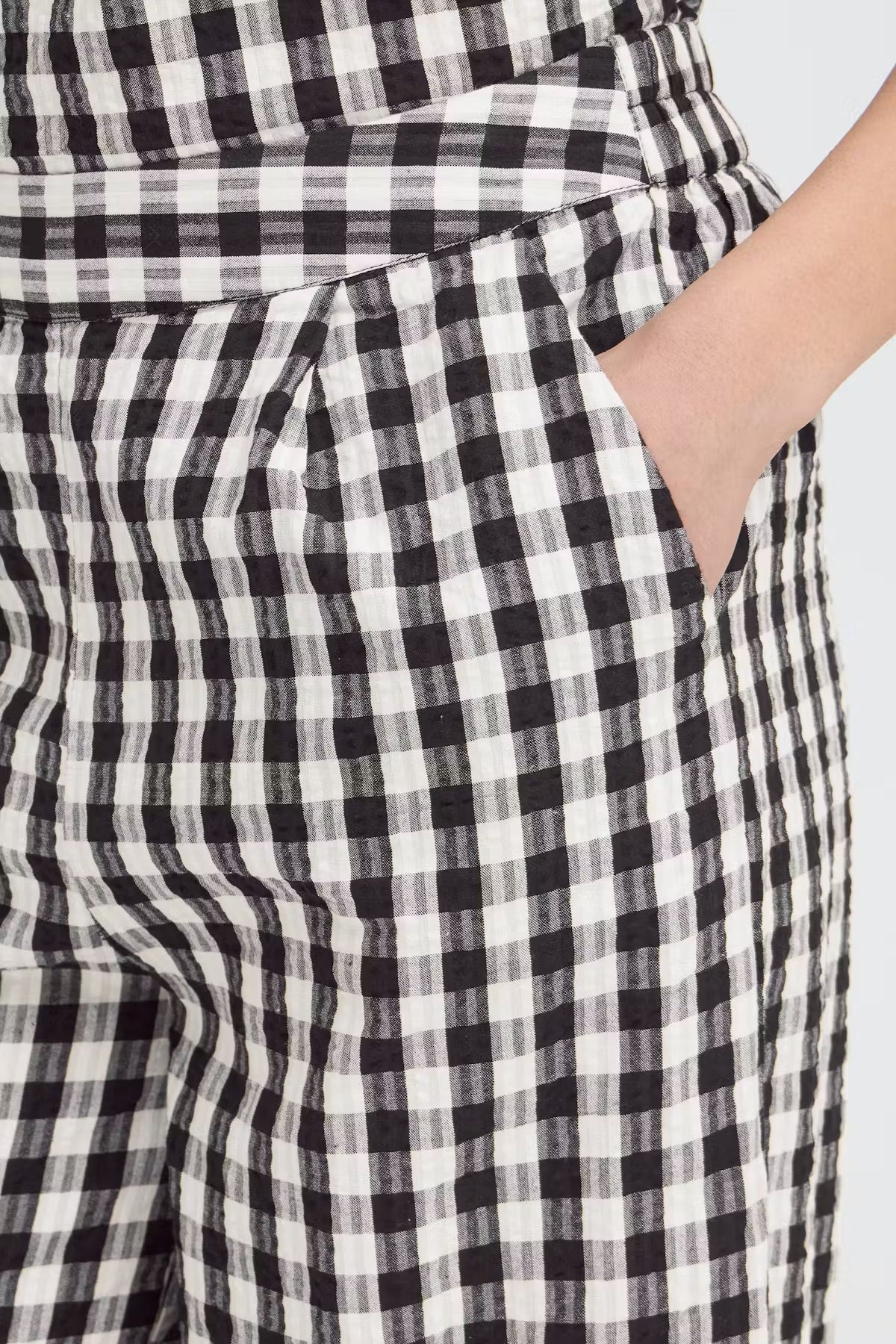 Ihkarra Barrel Trousers - Black White Gingham
