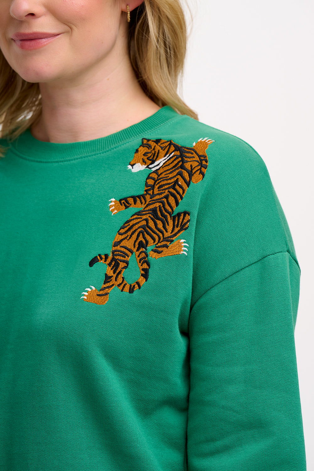 Noah Sweatshirt - Green, Climbing Tigers