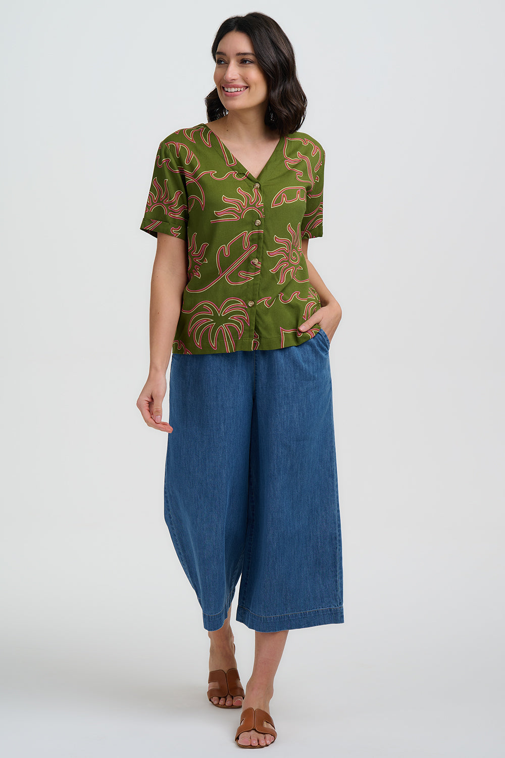 Hatty V-Neck Shirt - Khaki, Tropical Line Drawing