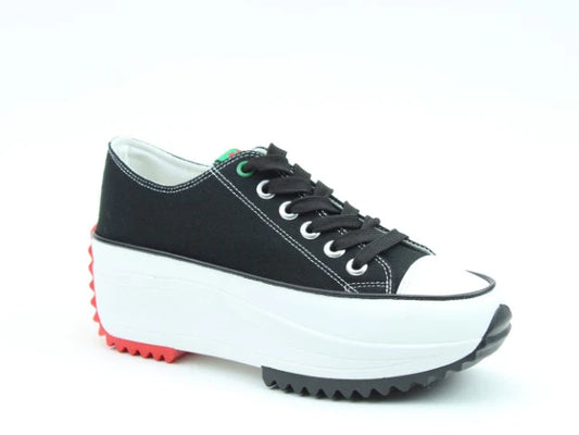 Strata Trainers Black