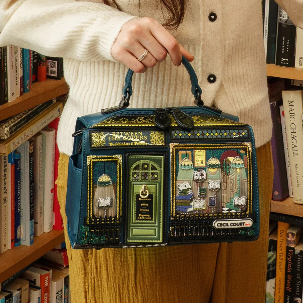Between the Covers Bookbinders - Hollis Bag